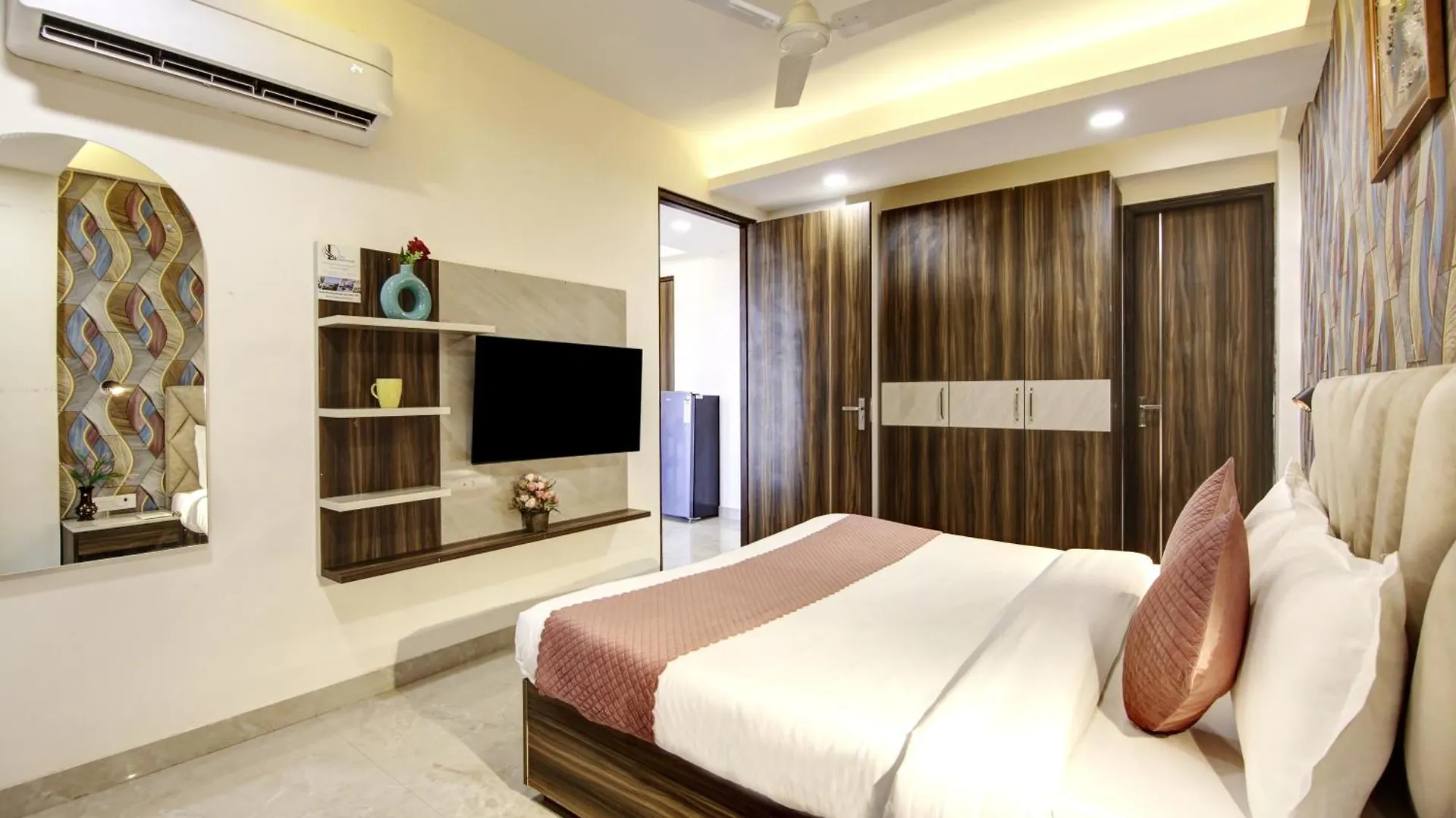 Limewood Stay 1Bhk Apartments Near Huda Metro And Fortis Hospital Gurgáon 0*,  Indie