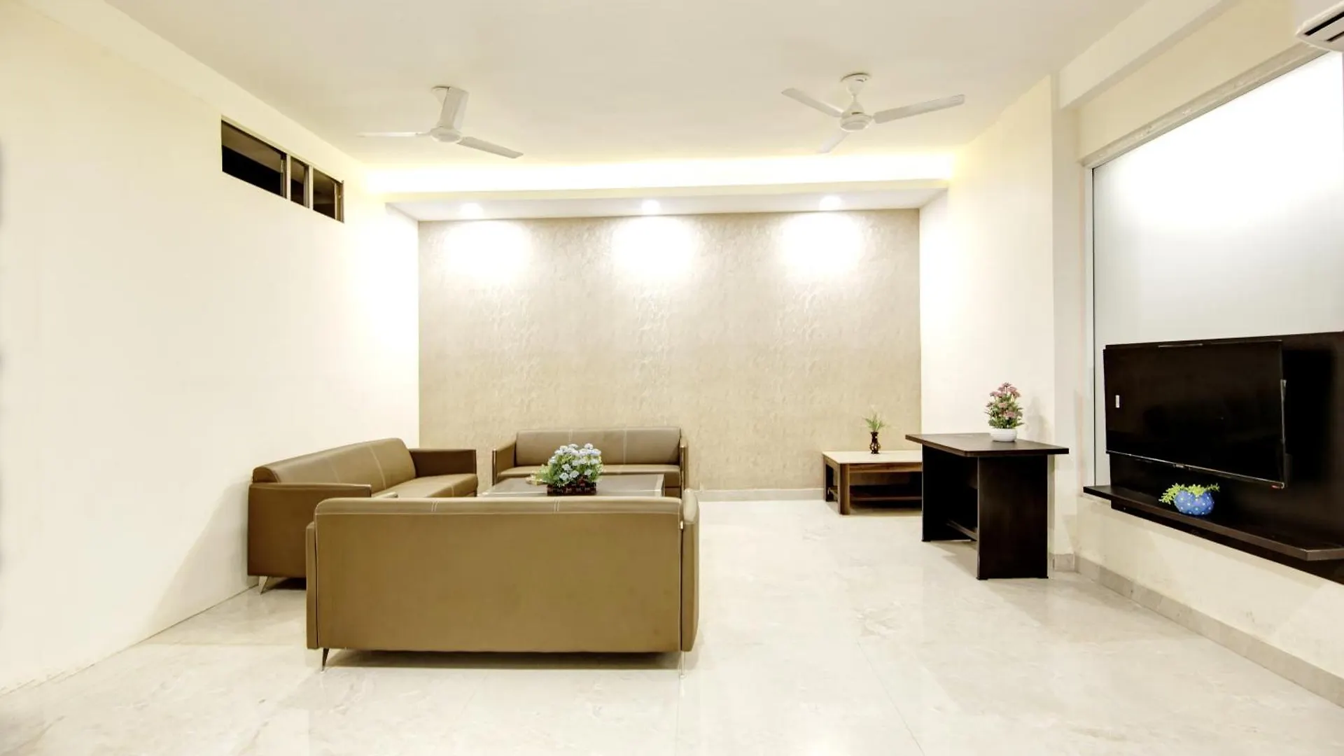 Limewood Stay 1Bhk Apartments Near Huda Metro And Fortis Hospital Gurgáon Indie